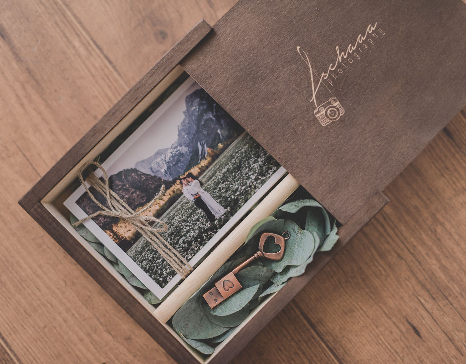 holzbox für fotografen holzbox für fotos österreich woodenlove