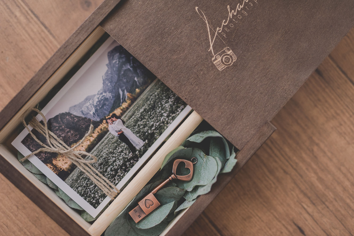 holzbox für fotografen holzbox für fotos österreich woodenlove