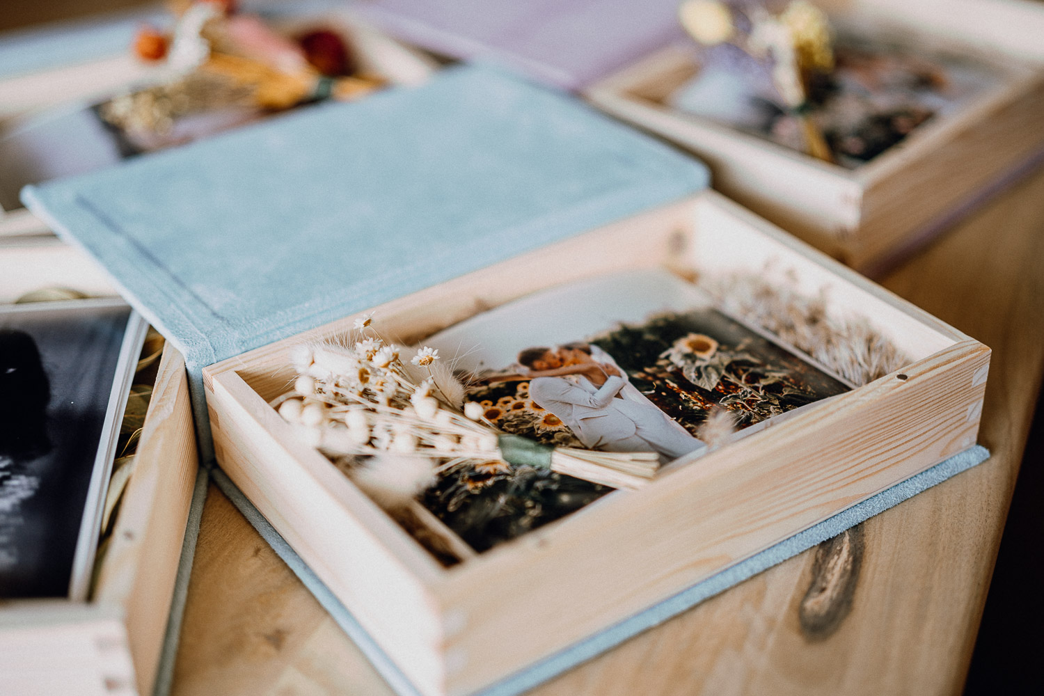 velvet Book Holzbox mit Stoffdeckel
